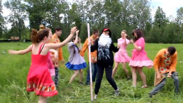 Нейромонах Феофан - Надо поле притоптать смотреть онлайн