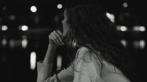 Девушка читает стихи. Валентин Гафт - Я строю мысленно мосты