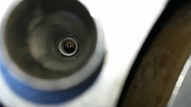 Geely удаление обломанного болта из блока двигателя смотреть онлайн