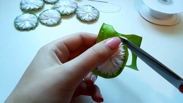 МК " Бутончик астры" Embroidery ribbons// Вышивка лентами. Савчина Анита смотреть онлайн