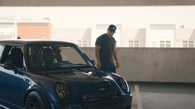 Jerry's Mini Cooper R53 Modified [4K] смотреть онлайн