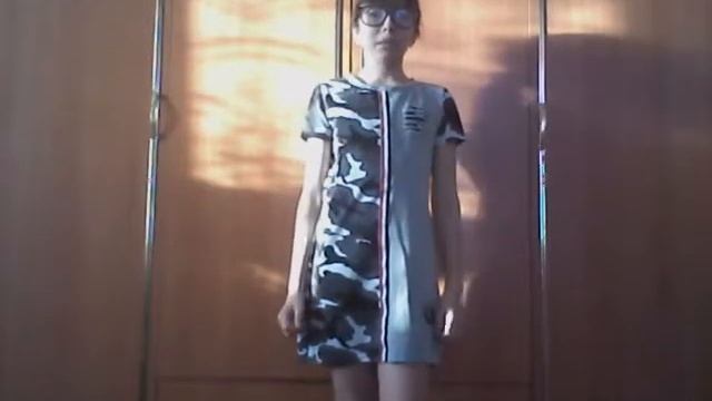 ГОТОВИМСЯ К 23 ФЕВРАЛЯ ВЫБИРАЕМ СТИХ. " ЧУЛОЧКИ" МУСА ДЖАЛИЛЬ. смотреть онлайн