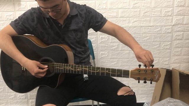Cảm ơn Anh Bền ở Bảo Lộc đã ủng hộ em một cây Washburn S9V - Lần này a review chứ em không review смотреть онлайн
