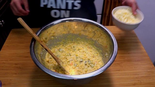 Mexican Cornbread - Pan de Elote - Mexican Food смотреть онлайн