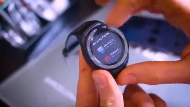 Huawei Watch 2 Review 24hrs In At Mwc 2017 смотреть онлайн