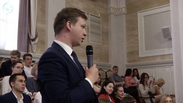 Все работы хороши, выбирай на вкус! Кто поможет устроиться ещё до получения диплома? смотреть онлайн