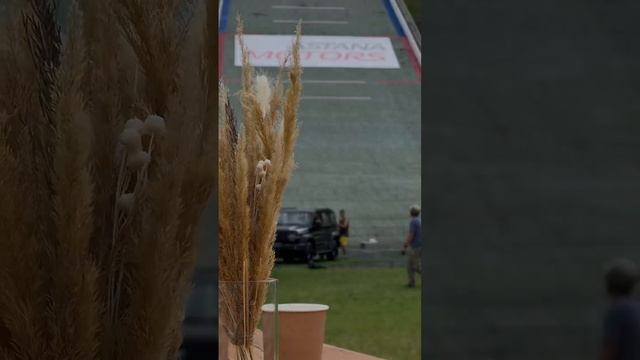 TANK 300- это рамный внедорожник, выпускающийся в Китае компанией Great Wall Motors с конца 2020год смотреть онлайн