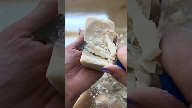 Режу сухое детское мыло от Нмжк🐣 смотреть онлайн