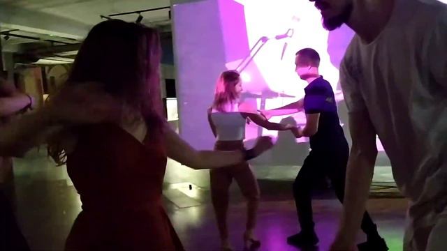 Михаил Понькин & Юля Решетина 20210725 смотреть онлайн