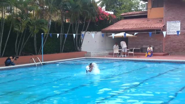 #DOMECU El Equipo Dominicano Celebra En La Piscina Su Pase Al Play-off Del Grupo Mundial