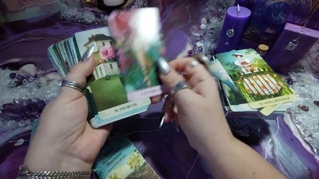 Обзор колод "ТАРО МИСТИЧЕСКИХ МОМЕНТОВ ", "ОРАКУЛ МИСТИЧЕСКИХ МОМЕНТОВ " и "DREAMKEEPERS TAROT" смотреть онлайн