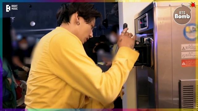 Джой ❤ Crush! ПОСТЕР к СОЛО ЛИСЫ! ЧОНГУК и Бейонсе! BLACKPINK REDVELVET BTS и др | KPOP NEWS AriTub смотреть онлайн