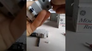 как сделать из трехполюсного или двухполюсного автомата два или три однополюсных