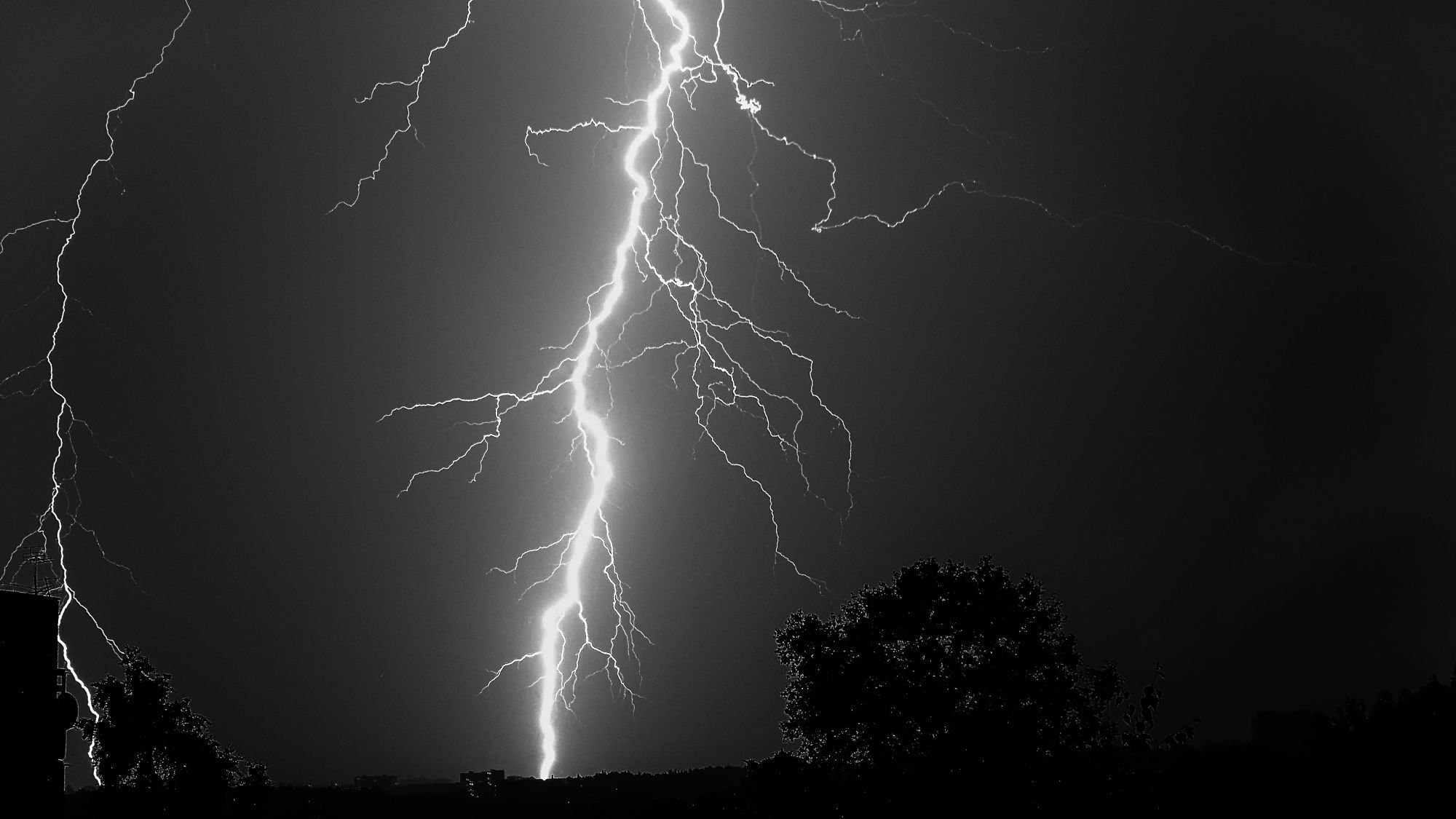 Молния.Размышление на тему молнии.Что Это такое?
#shorts