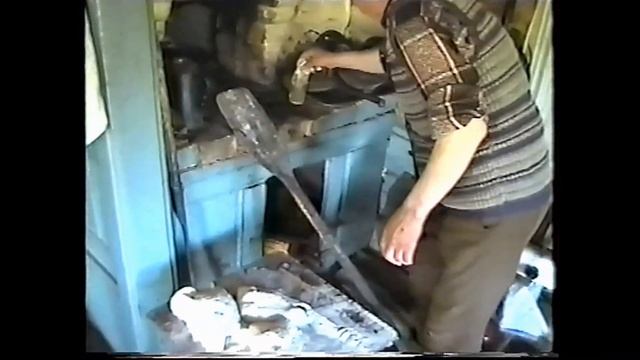 Русские рыбники! Пироги из русской печки! дер. Часовенская (Павловская) 2003 год. Русская печь. смотреть онлайн