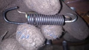 Установка задних тормозных колодок ручного тормоза на Чери Тиго