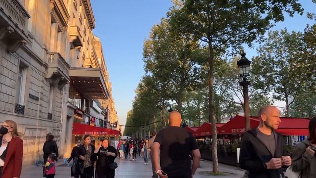 [4K] ?? Paris Walk: Tour Eiffel, Arc de Triomphe, Champs-Élysées, Seafood at Pedra Alta?? 2022 смотреть онлайн