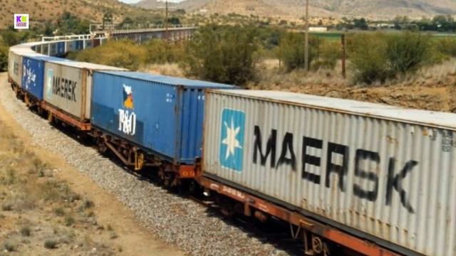 What is meaning of name written on container Wagon? смотреть онлайн