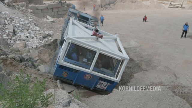13 Meter Drop vs 15 Tons Truck Tatra 815 | 8x8 Truck Trial Teuchern 2023 | Big Trucks Off Road смотреть онлайн