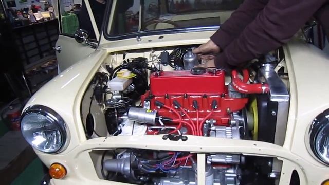 Classic Mini Cooper Engine Rebuild ( Start up ) смотреть онлайн