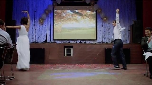 Арсен и Ксения - танец Хонга смотреть онлайн