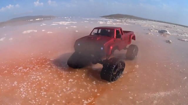 ТЕСТ ДРАЙВ ПИКАПА НА ГУСЕНИЦАХ!!! смотреть онлайн