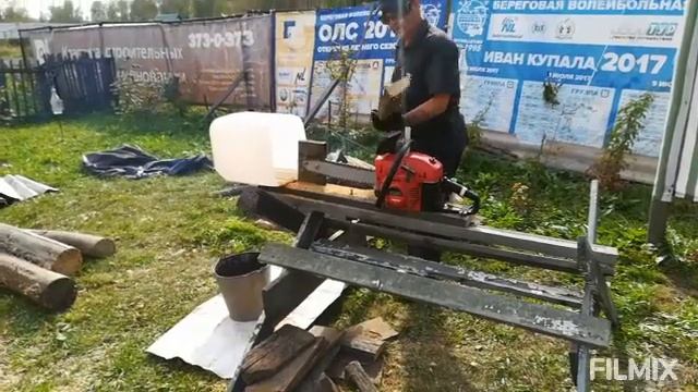 Станок, приспособление для бензопилы, пилим старые доски и т. п. смотреть онлайн