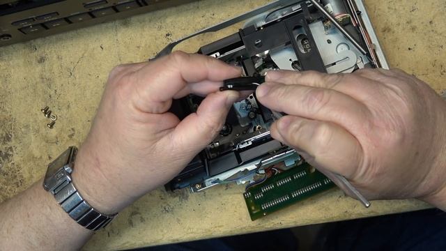 Tascam DA30 DAT Does Not Load Tape смотреть онлайн