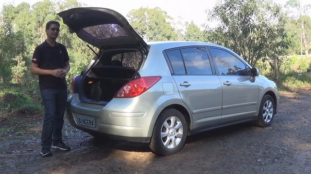 Nissan Tiida - o carro que você queria mas não sabia! Ou tinha medo de arriscar... смотреть онлайн
