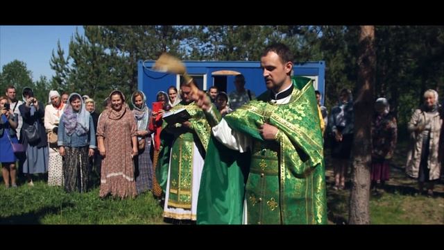 Поднятие и освящение колоколов. Храм Иверской Иконы Божией Матери пос. Запорожское смотреть онлайн