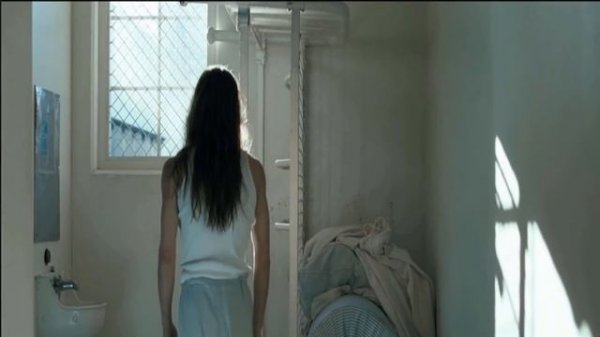 Terminator 2: Sarah Connor Chin-Ups (widescreen)