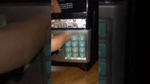 Как поменять код на детском сейфе копилка