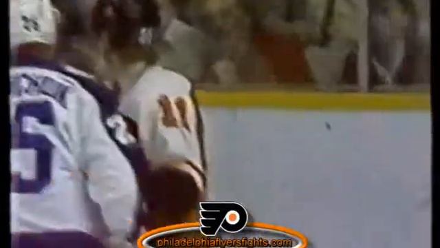 Mar 16, 1985 Rick Tocchet vs Bob McGill Philadelphia Flyers vs Toronto Maple Leafs смотреть онлайн