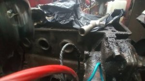 Течёт тосол в районе стартера на Ваз классика,ищем причины!Что может быть, ГБЦ,пробки или трещина??