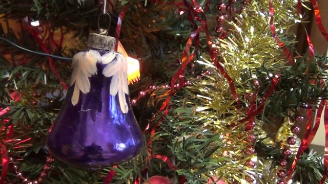 Стеклянные ёлочные игрушки СССР 1950-70-х годов.