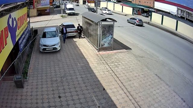 Уличная IP камера zIPCam-AIR30-1080(W), 3,6 mm., 2 Mpx, Цифромания, Ингушетия, День, Авто, Люди 3 смотреть онлайн