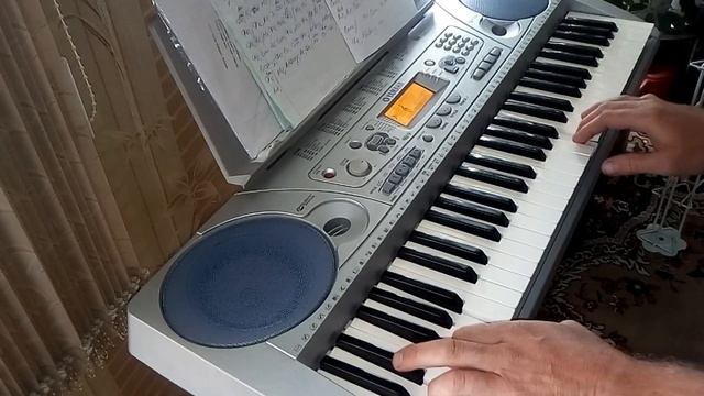Синтезатор Yamaha "Старый клён" Учусь играть смотреть онлайн