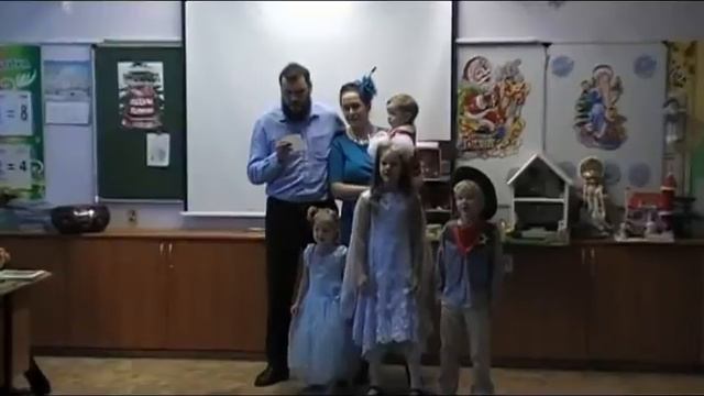 Новогодний "огонек" в школе №6 смотреть онлайн