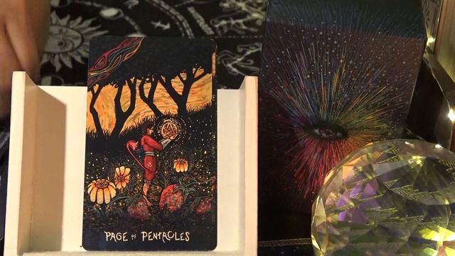 The Prisma Visions Tarot | Full Flip Through смотреть онлайн