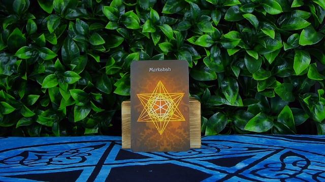 The Witch's Oracle 2nd Edition Flip Through смотреть онлайн