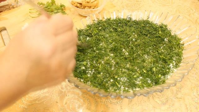 Новый салат "НА ТРАВЕ ДРОВА". Очень вкусный салат на любой праздничный стол . смотреть онлайн