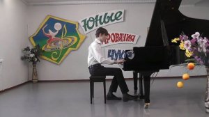 И.С.Бах. Гавот в форме рондо соль минор. Певекская школа искусств.