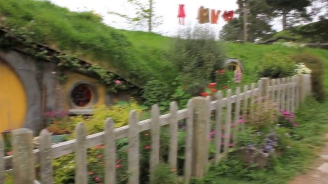 Hobbiton: Movie Set Tour