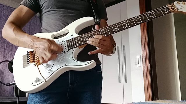 Ibanez JEM Steve Vai / Mania'c смотреть онлайн