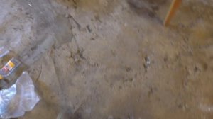 Жидкое стекло,отваливается.