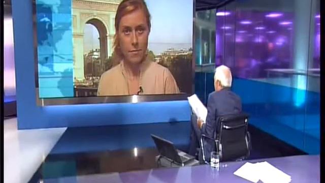 President Sarkozy in trouble over snubbing the Queen of England смотреть онлайн