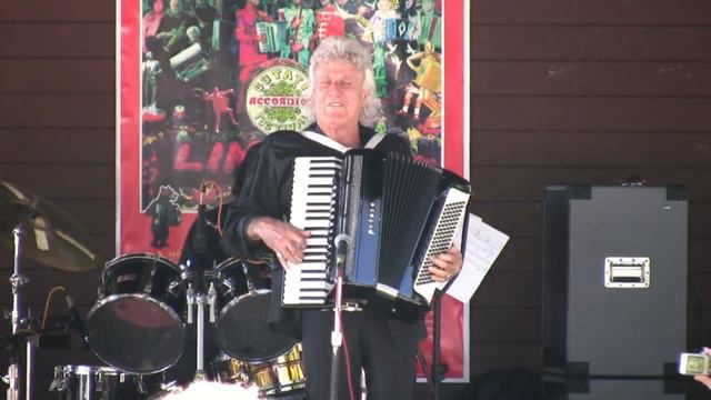 Dick Contino At The Cotati Accordion Festival 2008-1