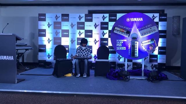 Lydian with PSS F30 смотреть онлайн