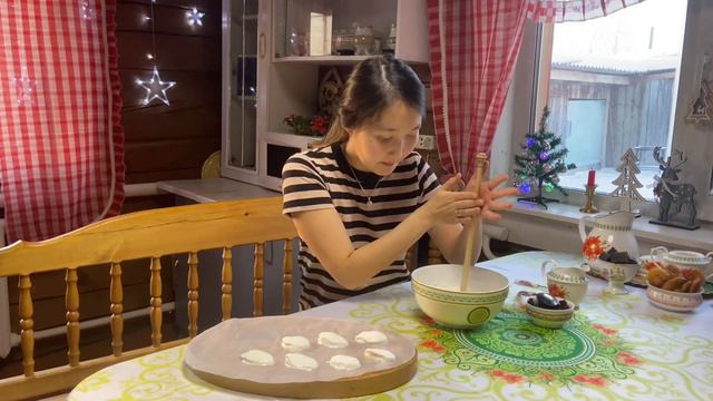 Traditional Yakut ice-cream - Ton Küörchekh - or how to use cold weather in cooking 🧑🍳 смотреть онлайн