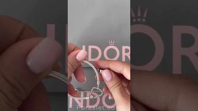 Как застегнуть защитную цепочку клипсой на браслет Пандора? смотреть онлайн